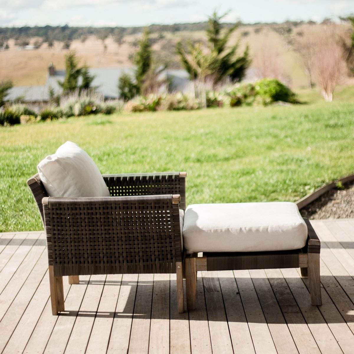Paradise Armchairs and ottoman | Outdoorium