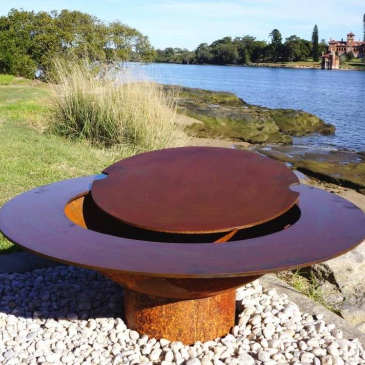 Teppanyaki Cast Iron Fire Pit | Outdoorium