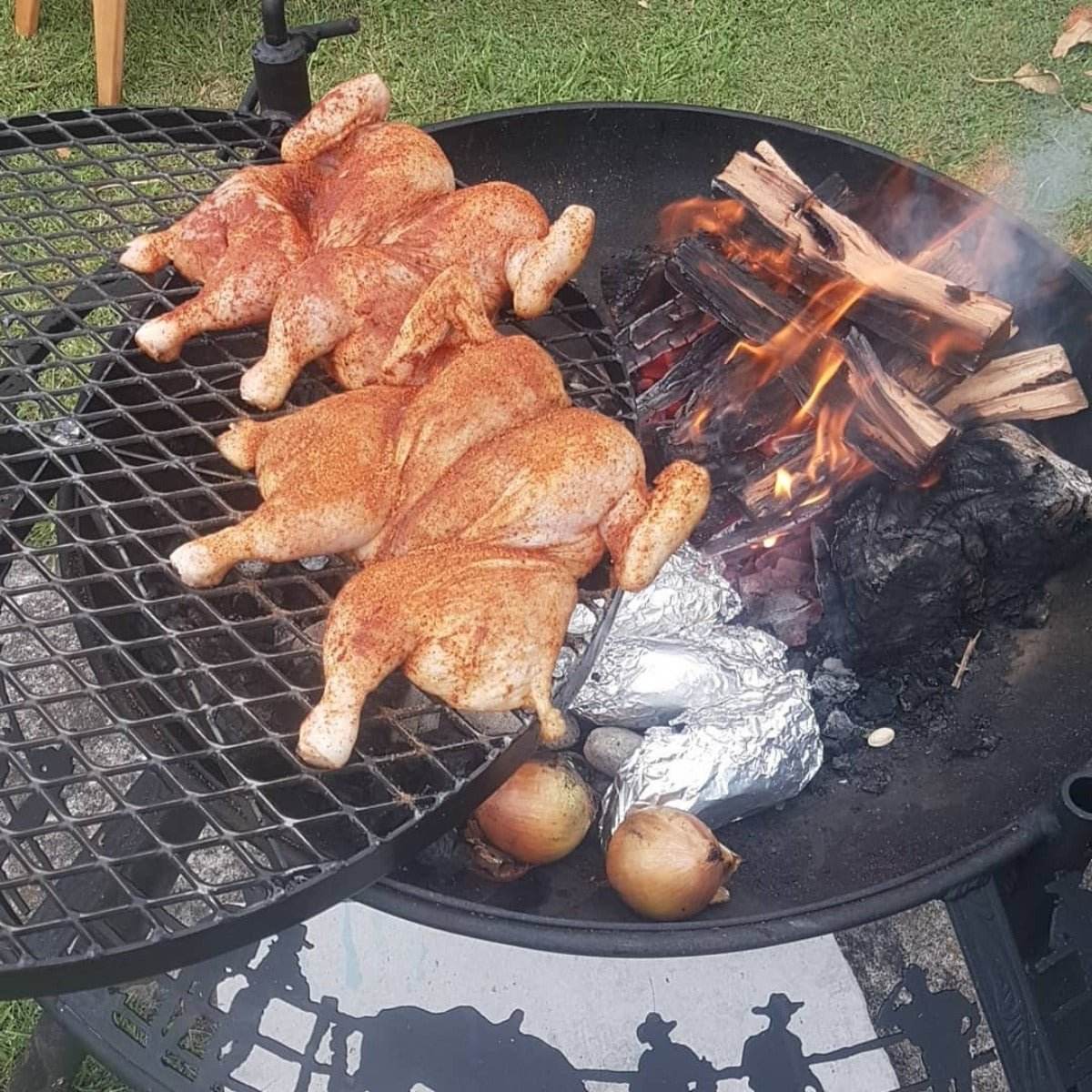 Ultimate BBQ Fire Pit 90cm | Outdoorium