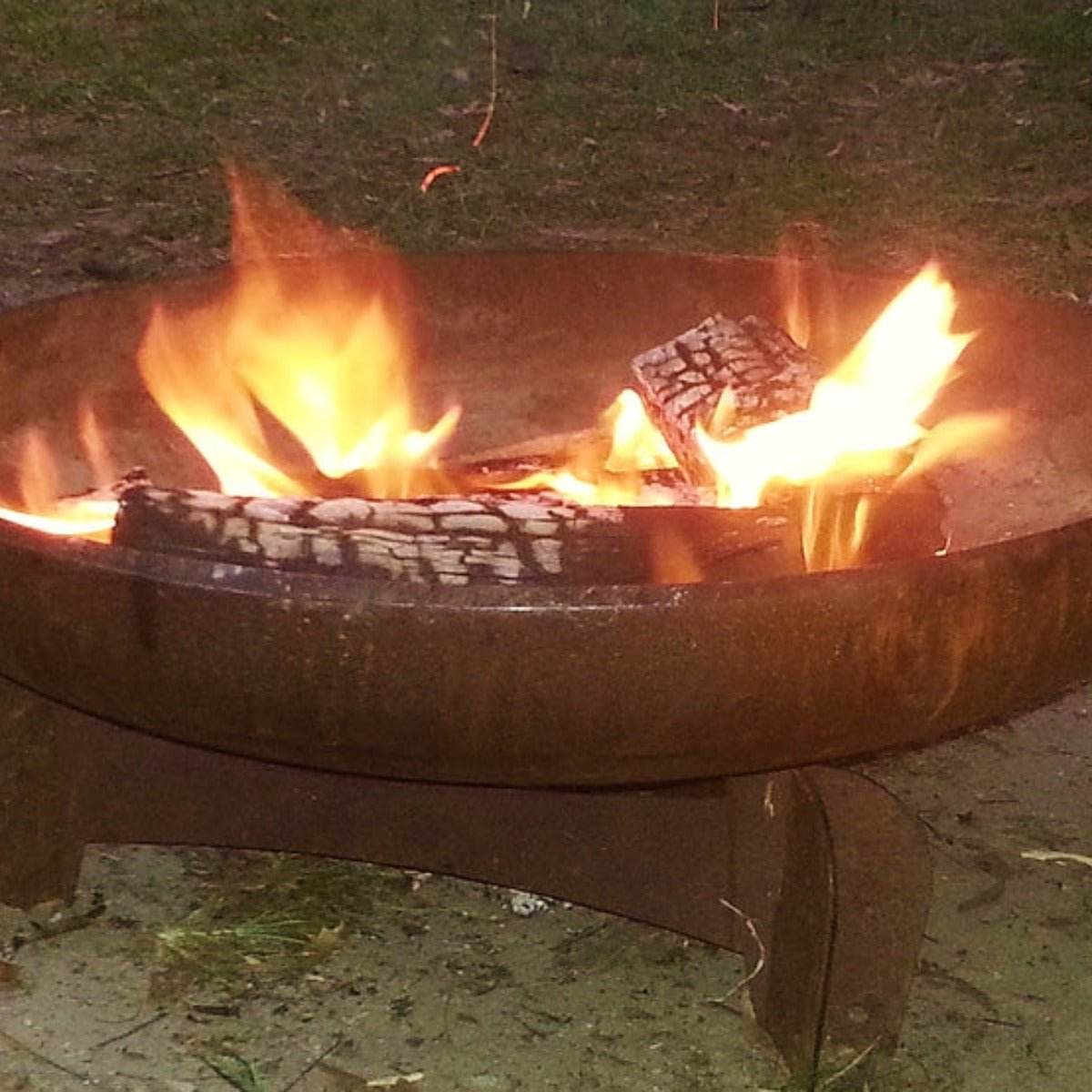 Yabbi Fire Pit 65cm | Outdoorium