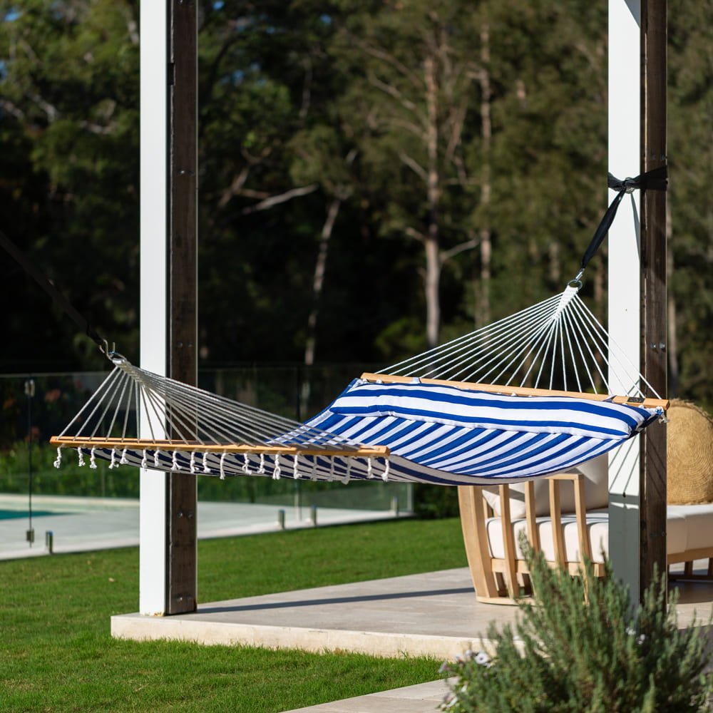 Pacific Hammocks 12ft Larch Wood Arc Hammock Stand & King Quilted Hammock in Hamptons Stripe - hammock view 8