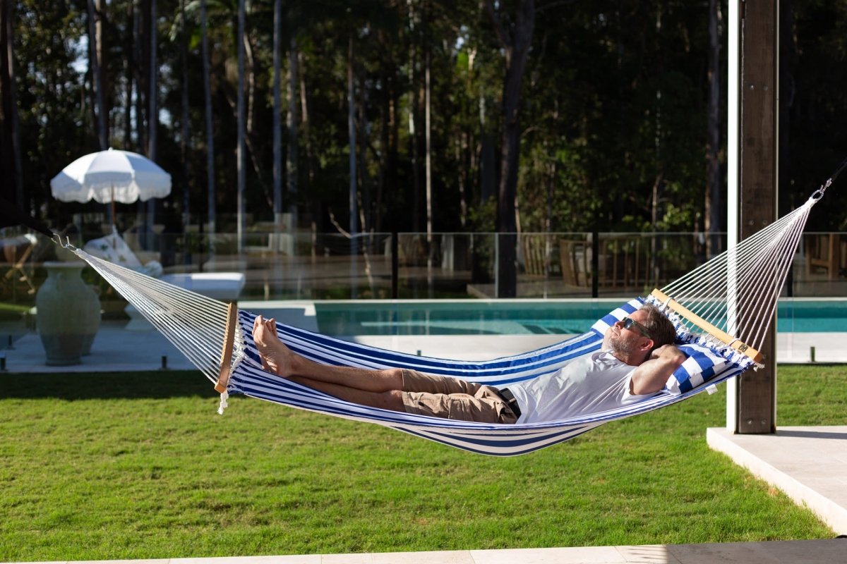Pacific Hammocks 12ft Larch Wood Arc Hammock Stand & King Quilted Hammock in Hamptons Stripe - hammock view 9