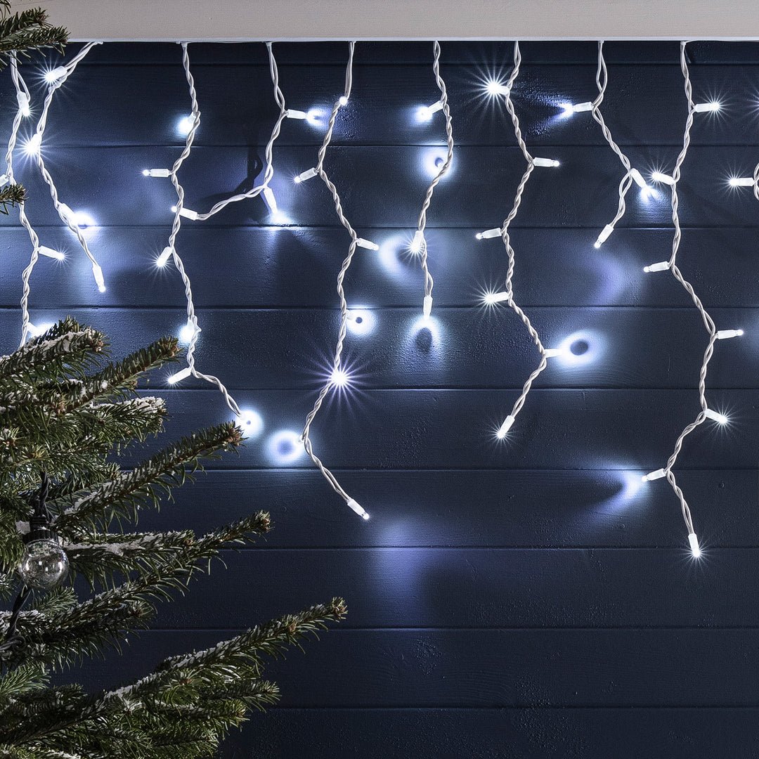 500 LED Icicle Lights – available in 4 Colors - White &amp; Blue - Outdoorium