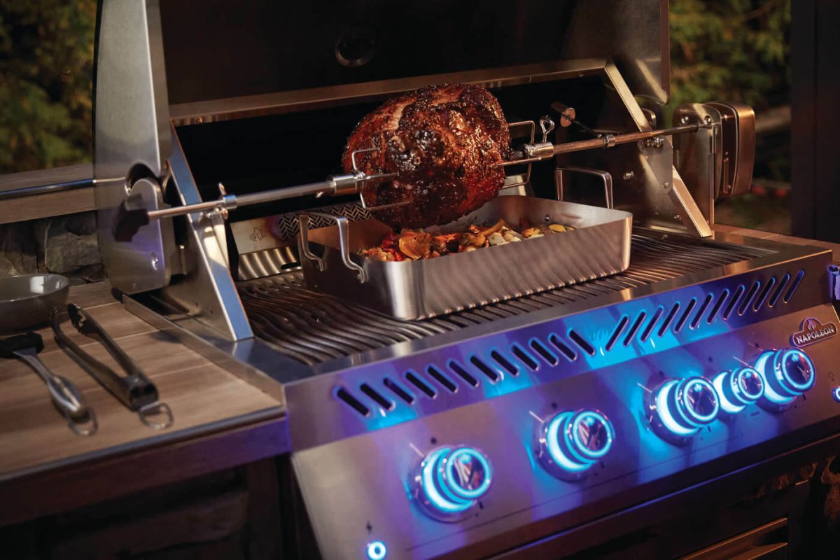Napoleon 700 Series 32" Built-In Gas BBQ
