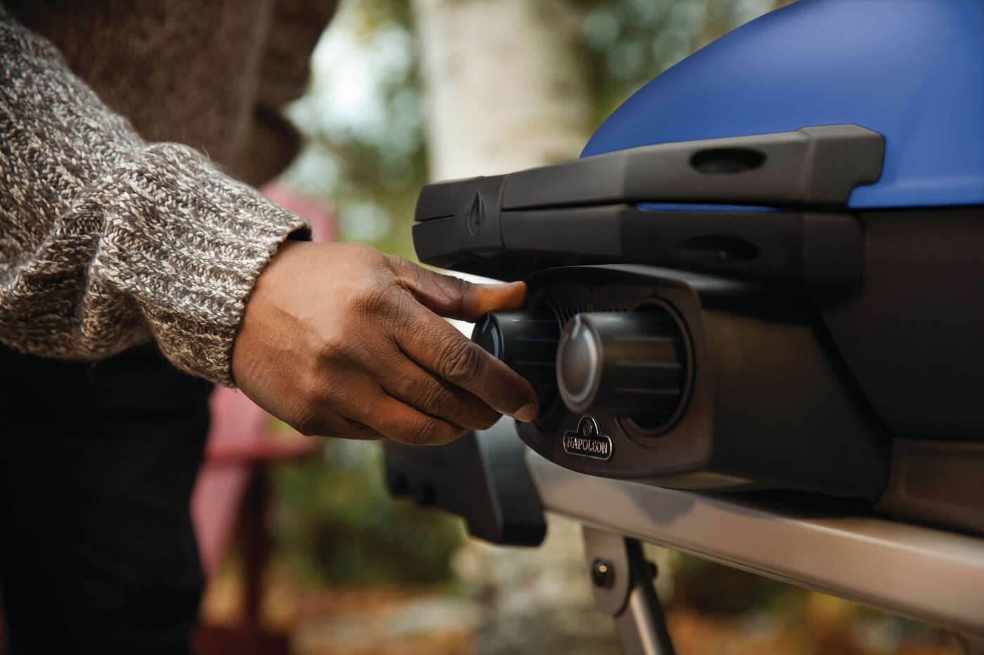 Napoleon TravelQ 285X Portable Gas Grill