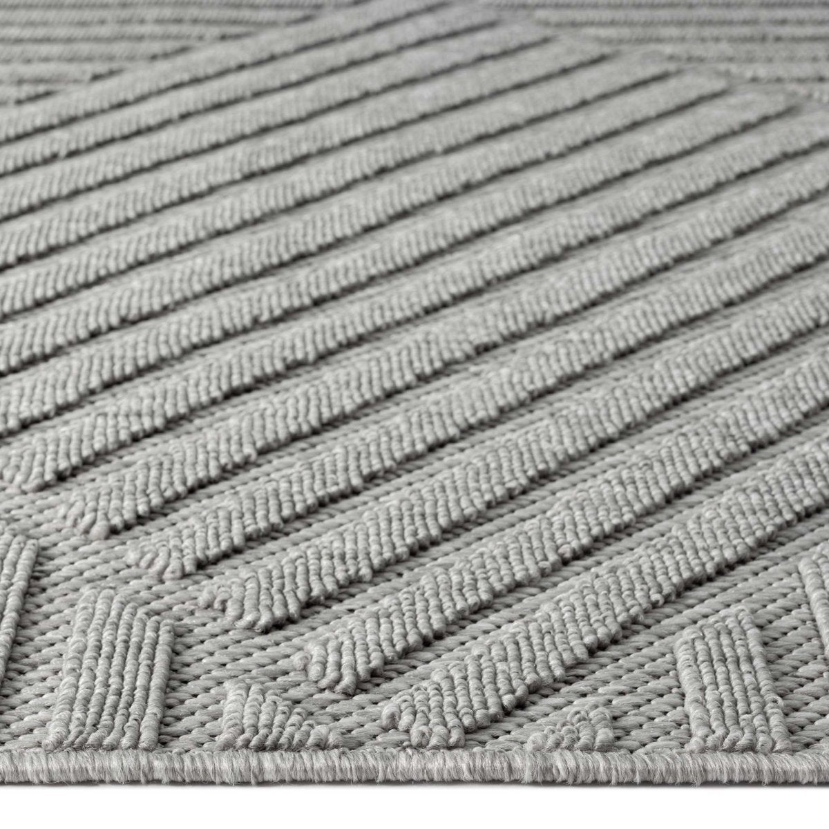 Alpha Outdoor Rug - Light Grey - 120x170 - Outdoorium