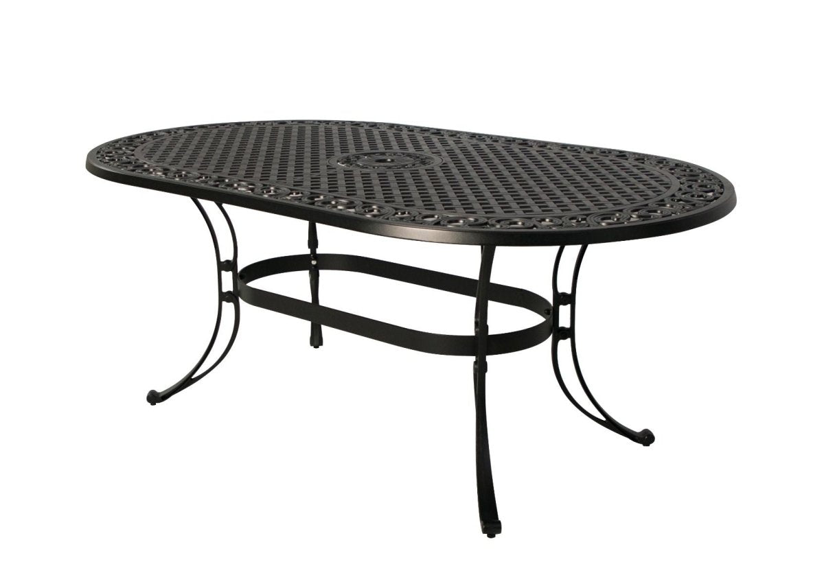 Fiji oval dining table - Outdoorium