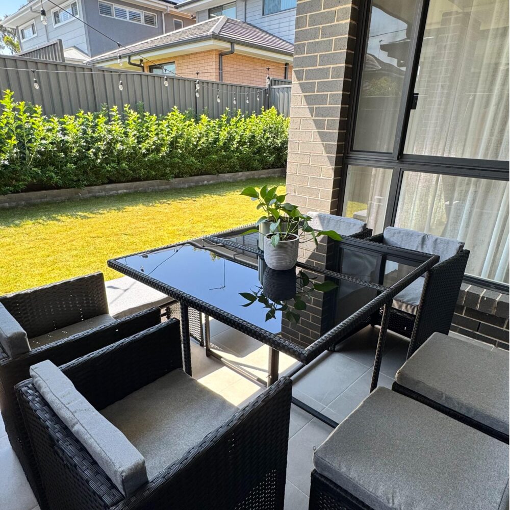 Horrocks 8 Seater Outdoor Dining Set - Black | Outdoorium