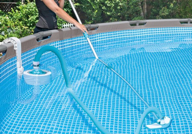 Intex 7.6m x 3.8cm Vacuum Pool Hose Lightweight/Flexible/Removable Fitting 29083 | Outdoorium