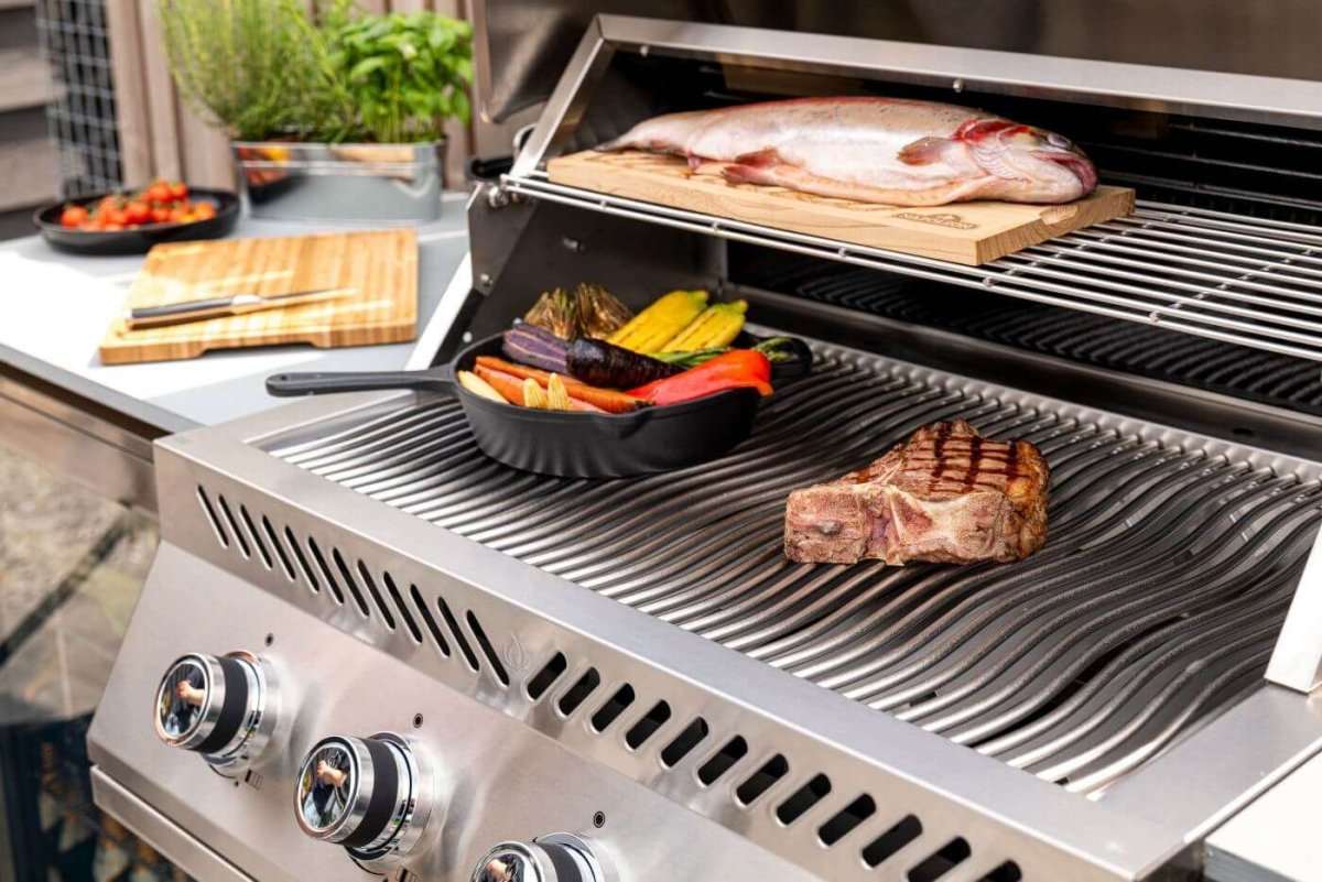 Napoleon Built-In 500 Series 32" Natural Gas Built-In BBQ Grill Head (BI32NSS) | Built-In BBQ