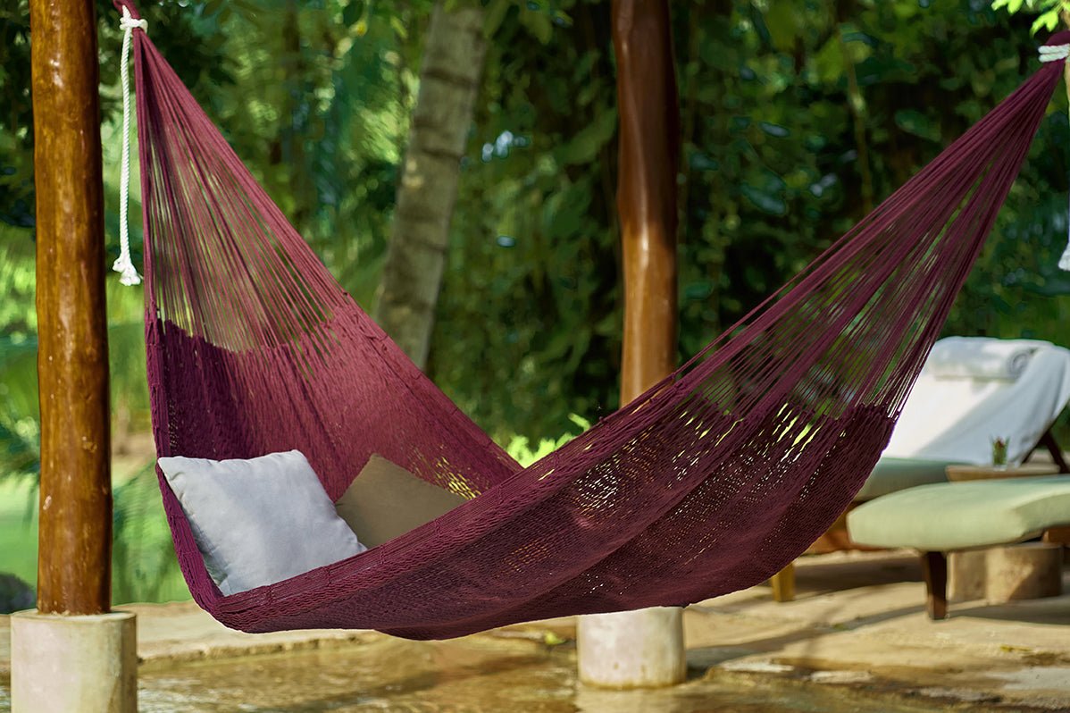 Outdoor undercover cotton Mayan Legacy hammock King size Maroon - Outdoorium