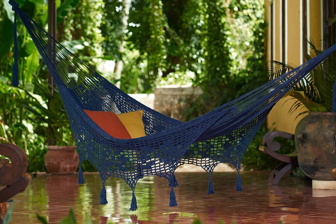 Outdoor undercover cotton Mayan Legacy hammock with hand crocheted tassels King Size Blue | Outdoorium