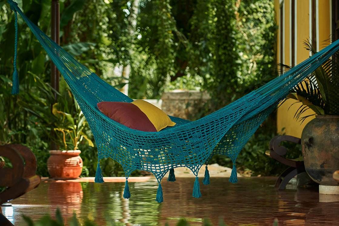 Outdoor undercover cotton Mayan Legacy hammock with hand crocheted tassels King Size Bondi | Outdoorium