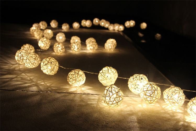 1 Set of 20 LED Cream White Rattan Cane Ball String Lights - Perfect for Christmas, Wedding, Party & Decoration - Outdoorium