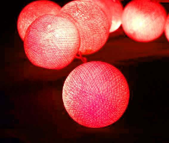Set of 20 LED Red Cotton Ball String Lights - Ideal for Christmas, Wedding, Indoor &amp; Outdoor Decoration - Outdoorium