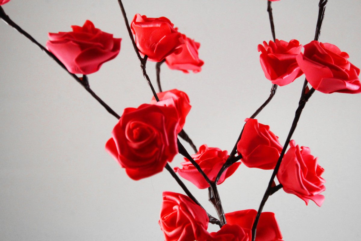 1 Set of 50cm H 20 LED Red Rose Tree Branch Fairy Lights - Perfect for Wedding, Party, Table &amp; Event Decoration - Outdoorium