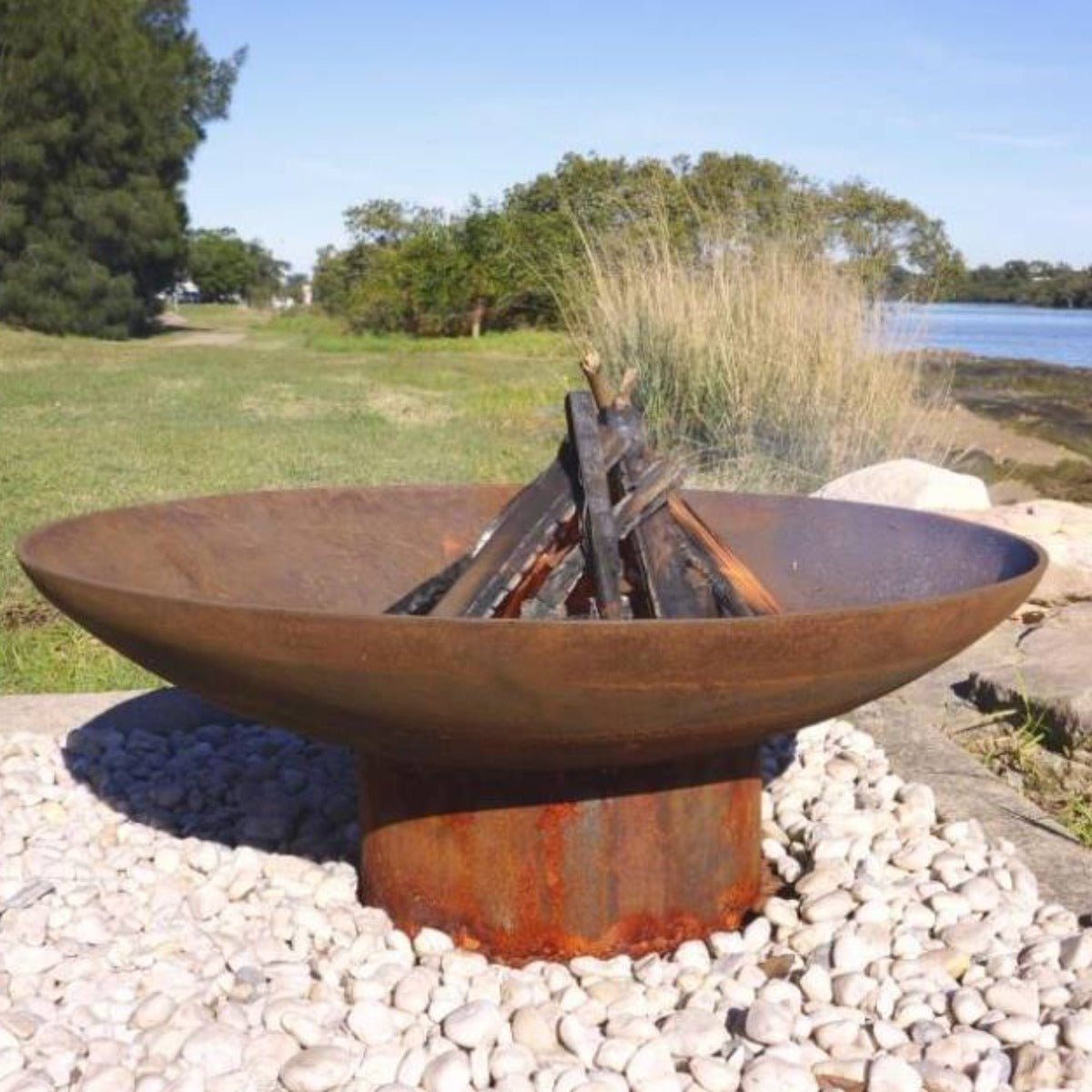 Cauldron Cast Iron Fire Pit - 800mm - Outdoorium