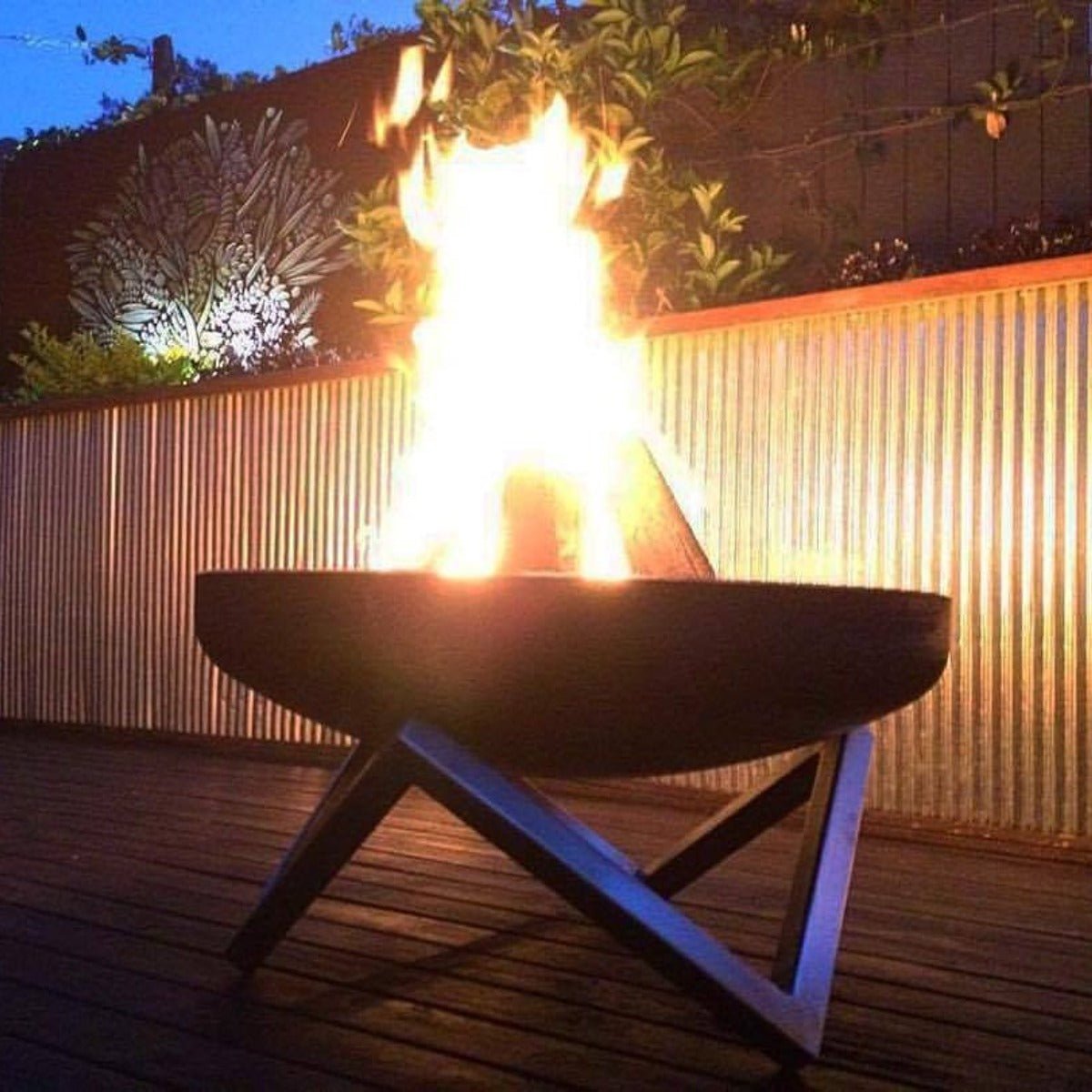 Geo Fire Pit Bowl - Outdoorium