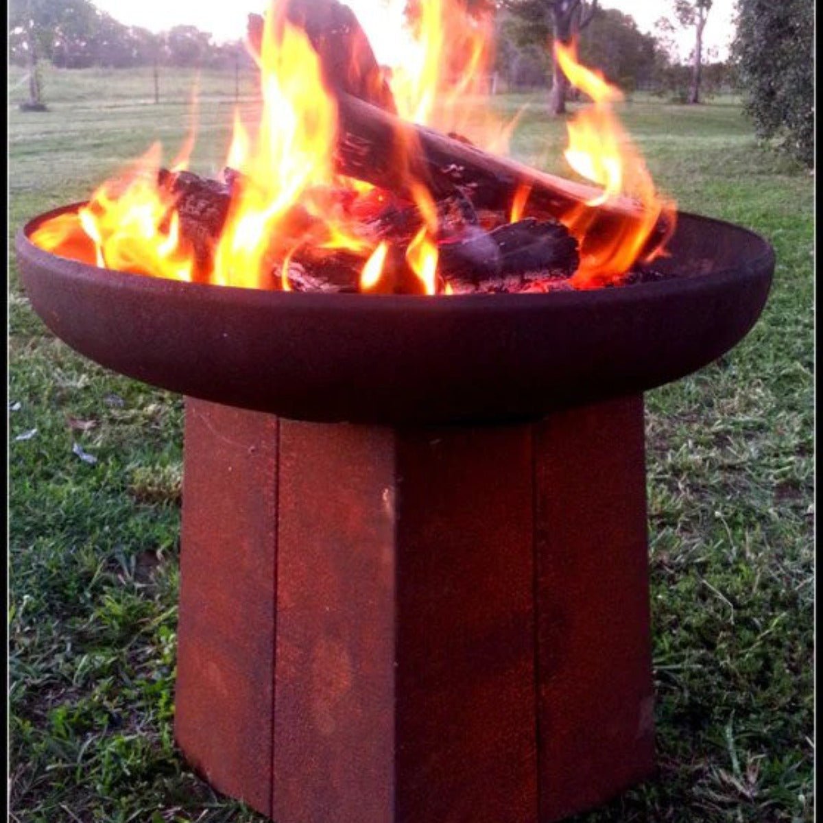 Goanna Fire Pit 65cm - Outdoorium