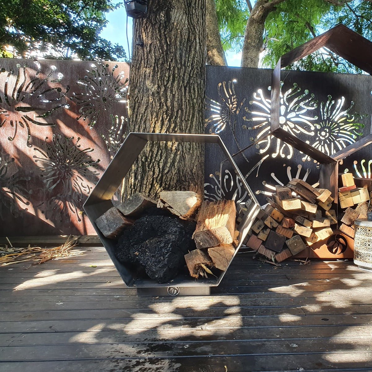 Single Honeycomb Firewood Rack | Firewood Holder | Log Rack - Outdoorium