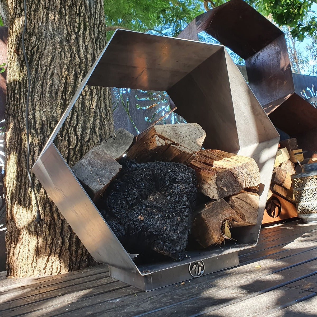 Single Honeycomb Firewood Rack | Firewood Holder | Log Rack - Outdoorium