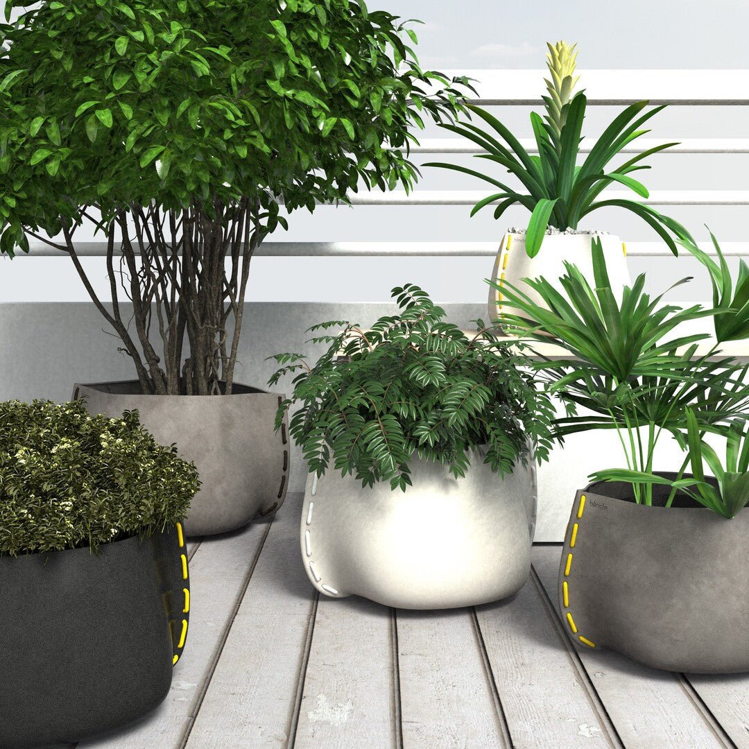 Blinde Stitch 75 Plant Pot - Graphite - Outdoorium