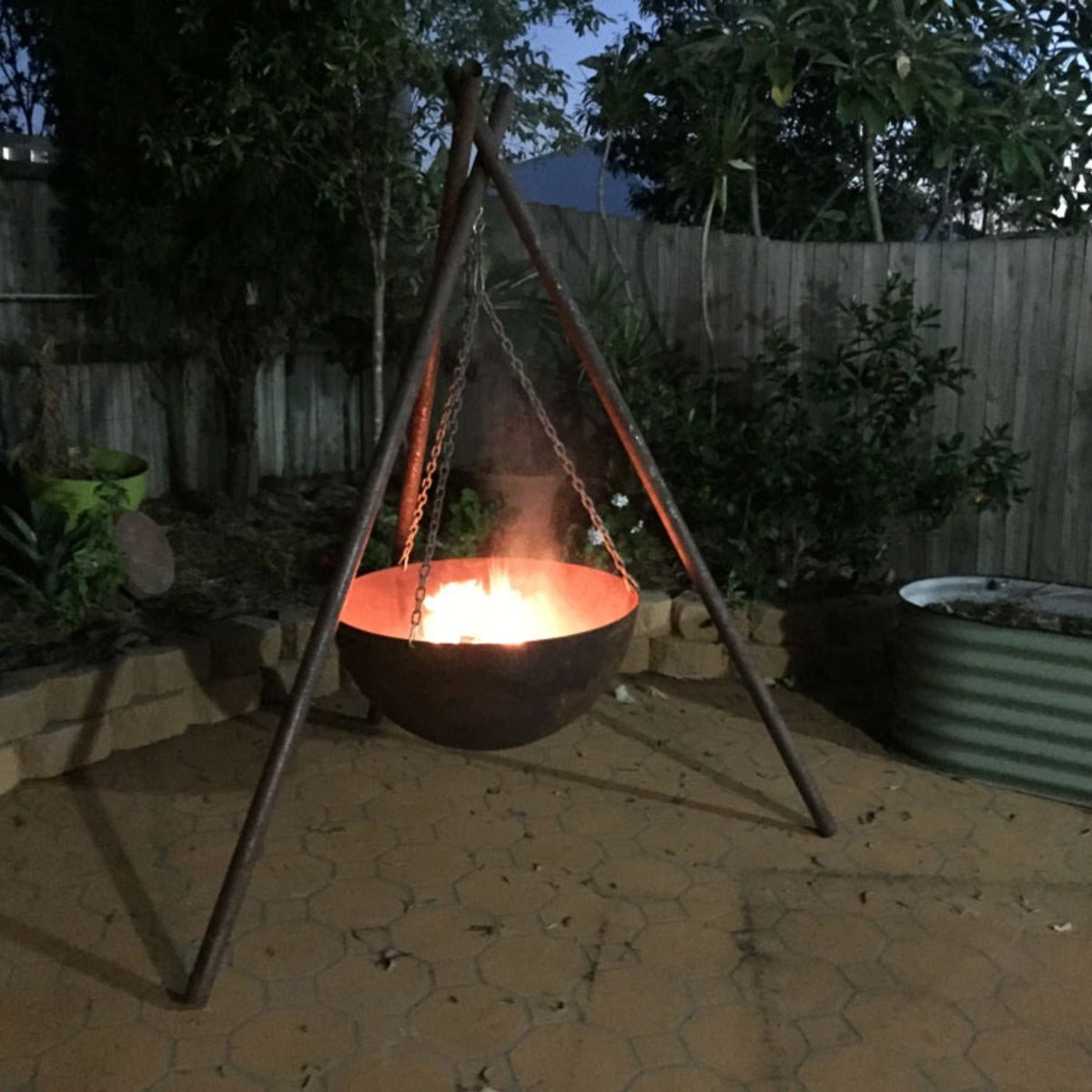 Tripod Cast Iron Fire Pit - Outdoorium
